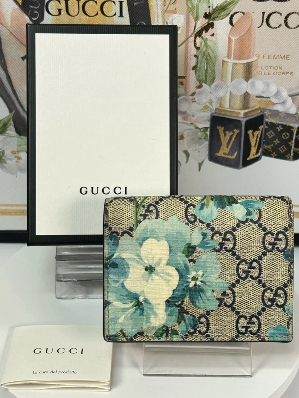 GUCCI GG Supreme Blooms Compact Wallet 😍🌸 - Picture 9 of 17